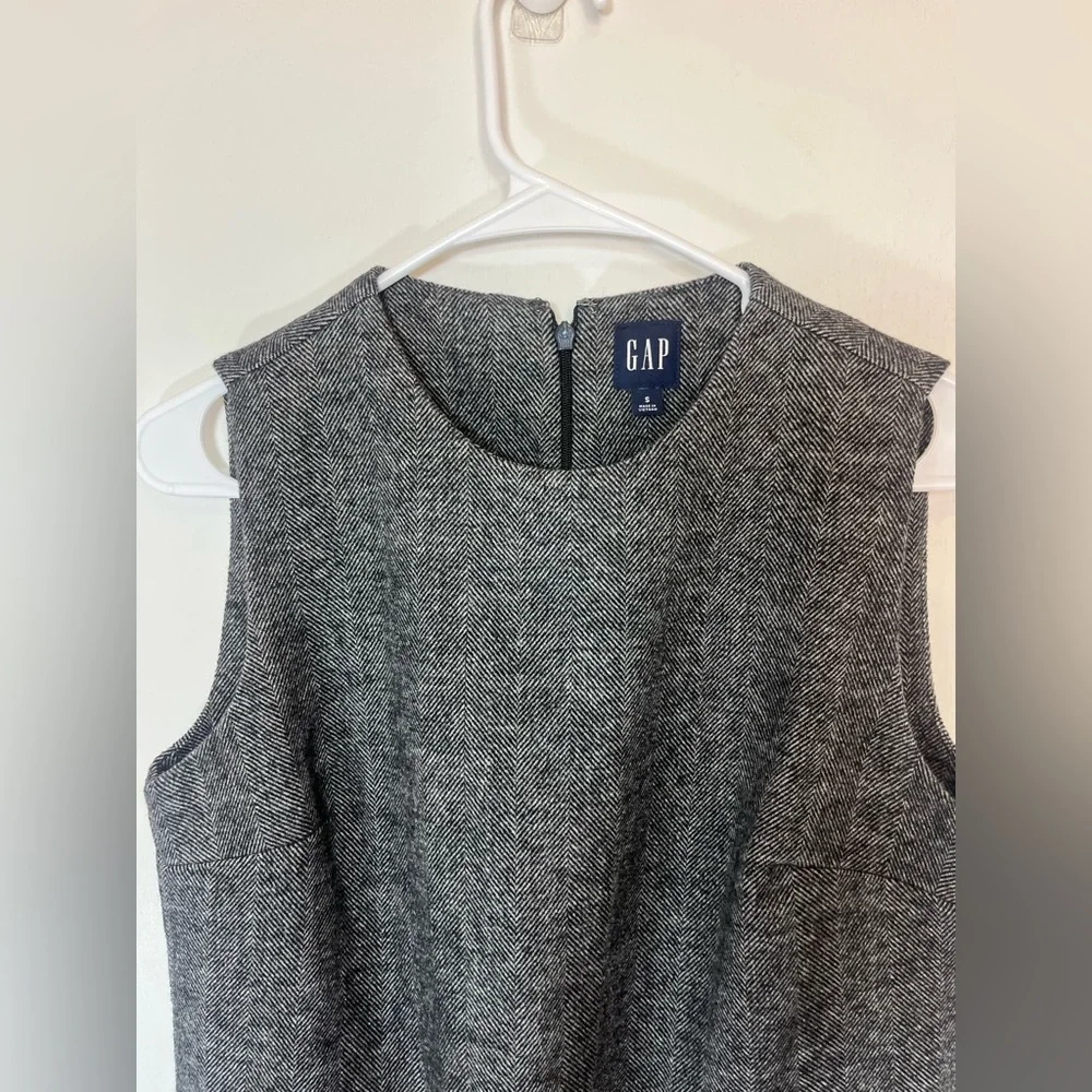 Gap Wool Blend Shift‎ Dress Gray Knee Length Side Pockets Sleeveless Size Small